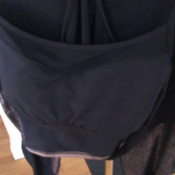 Fabletics size LG- XL 4 piece set black & Cooper jacket legging sport bra - Picture 12 of 16